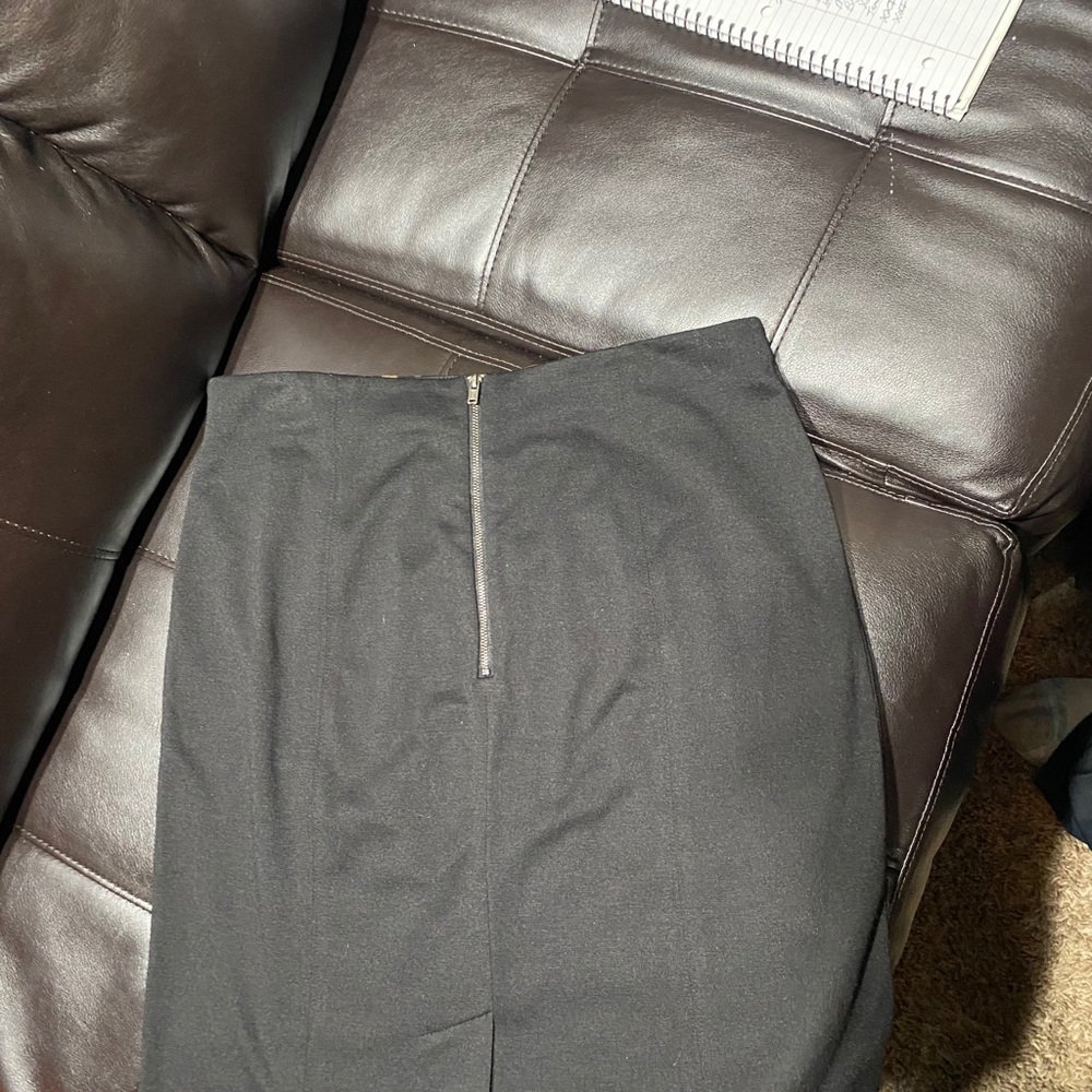 Skirt - Picture 2 of 2